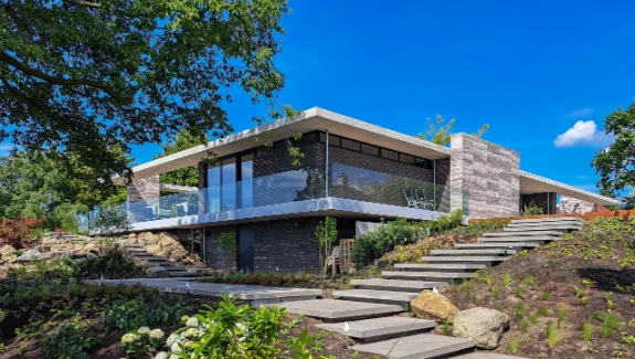 glassinside ballustrade bij patiowoning